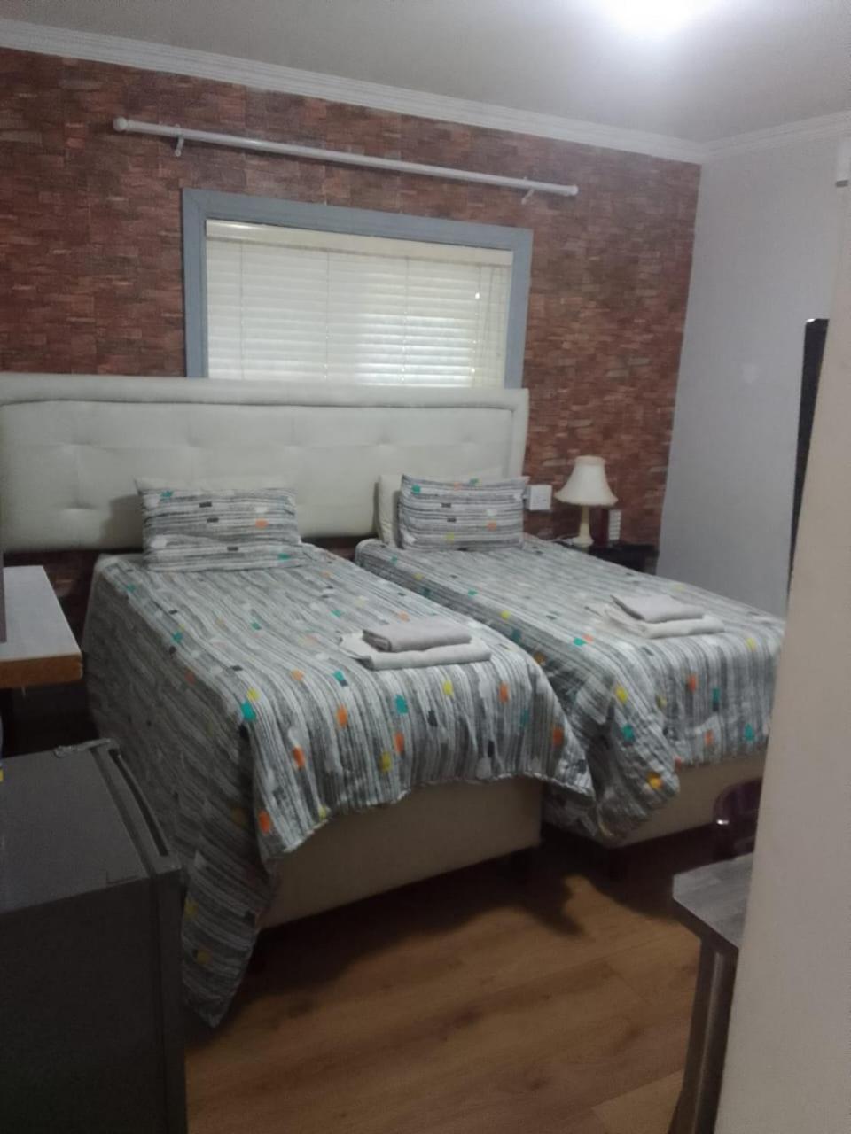 Camdene Guesthouse Cape Town Ngoại thất bức ảnh